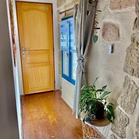 La Maison Aquarelle -climatisation-wifi -5 Pers Servian