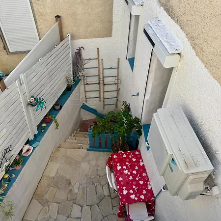 La Maison Aquarelle -climatisation-wifi -5 Pers Villa