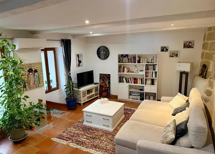 La Maison Aquarelle -climatisation-wifi -5 Pers